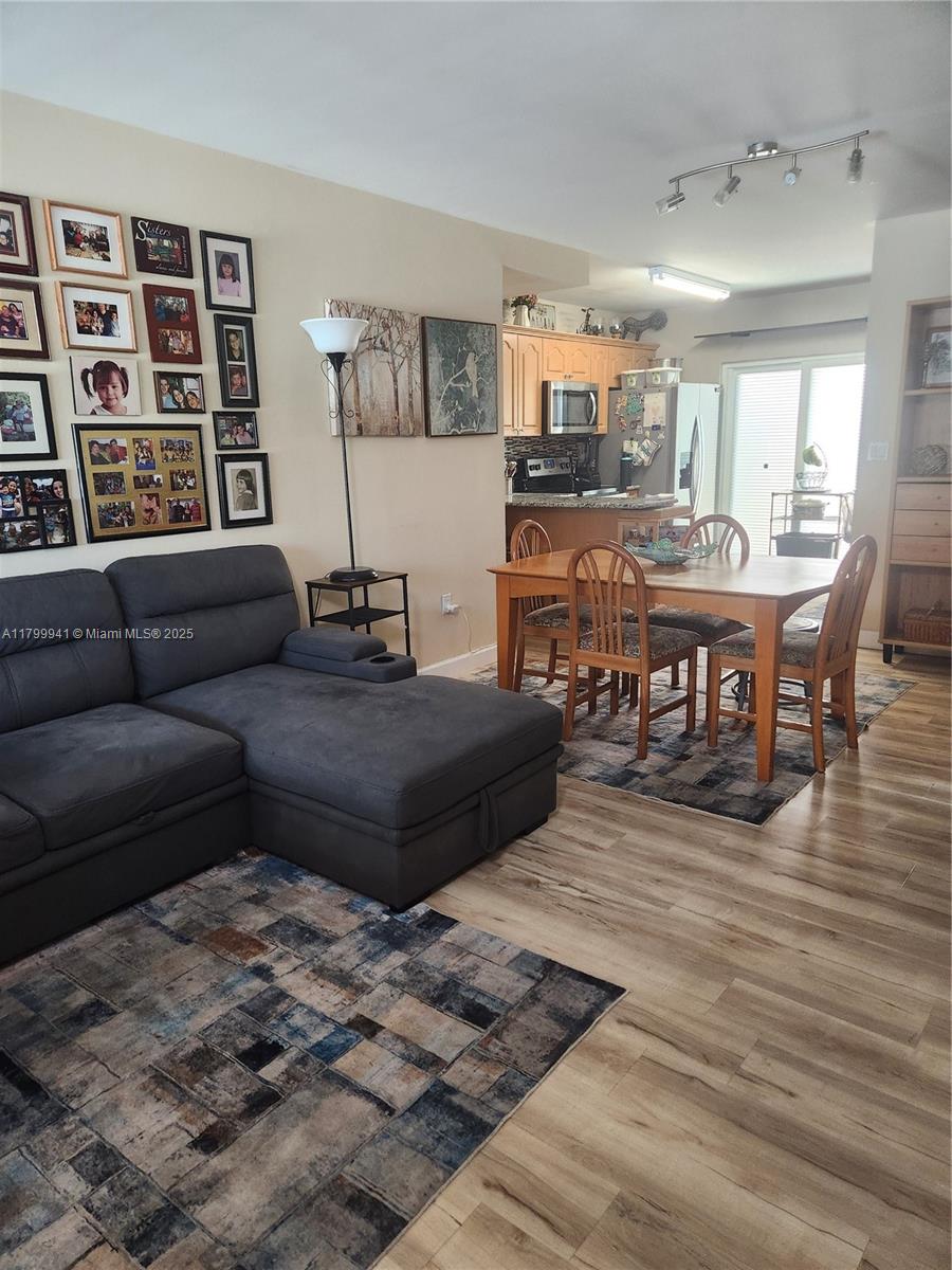 DORAL COURT CONDO - Residential