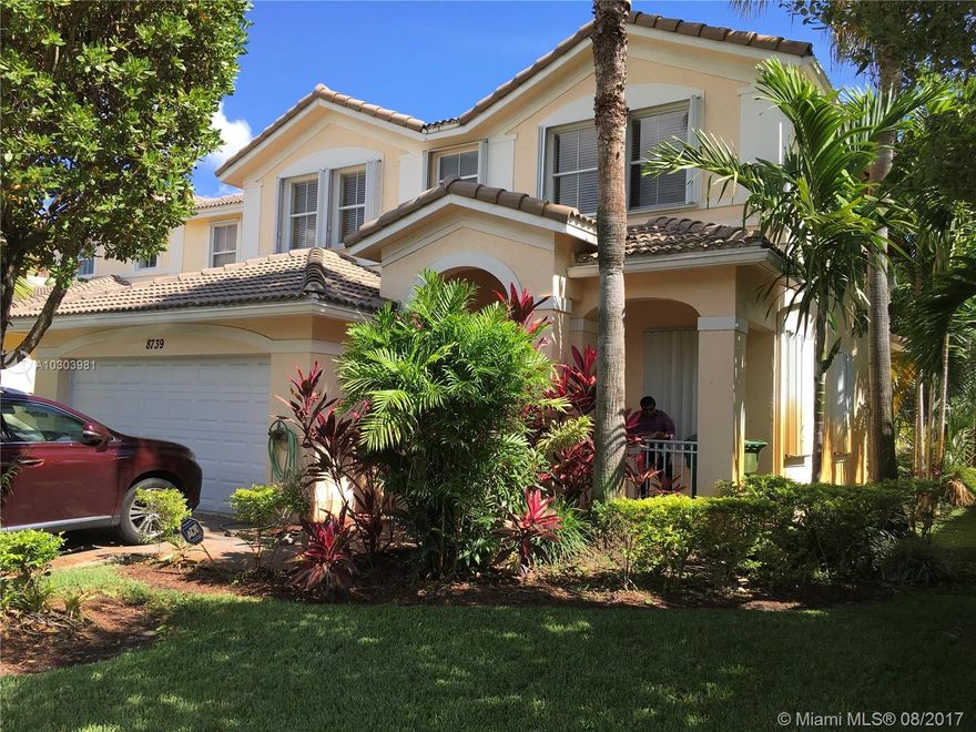 BEAUTIFUL AND SPACIOUS 4/3 TOWNHOUSE 1 BEDROOM AND 1 FULL BATH ON FIRST FLOOR AT CENTURY GARDENS VILLAGE, AN OUTSTANDING RESIDENTIAL COMMUNITY IN A PRIME LOCATION CLOSE TO GREAT SHOPPING DESTINATIONS, AIRPORT, BEACH AND SCHOOLS. THE COMMUNITY FEATURES LARGE SWIMMING POOL. FURNISHED OPTION AVAILABLE. 
NO PETS