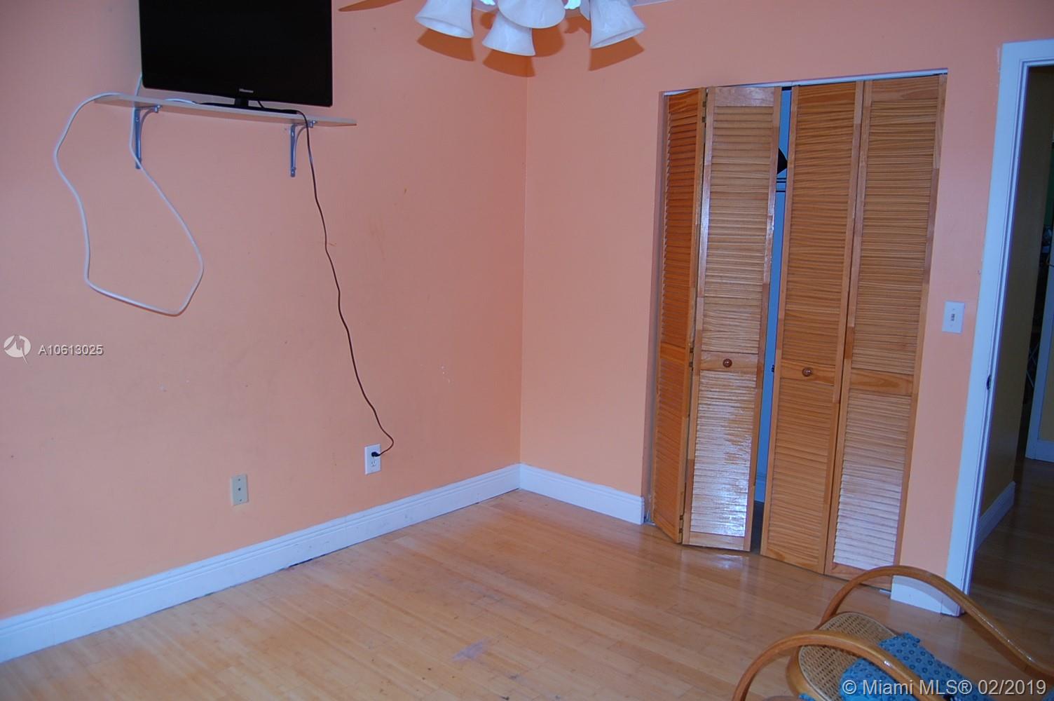 FLAMINGO GARDENS PH 6 - Residential