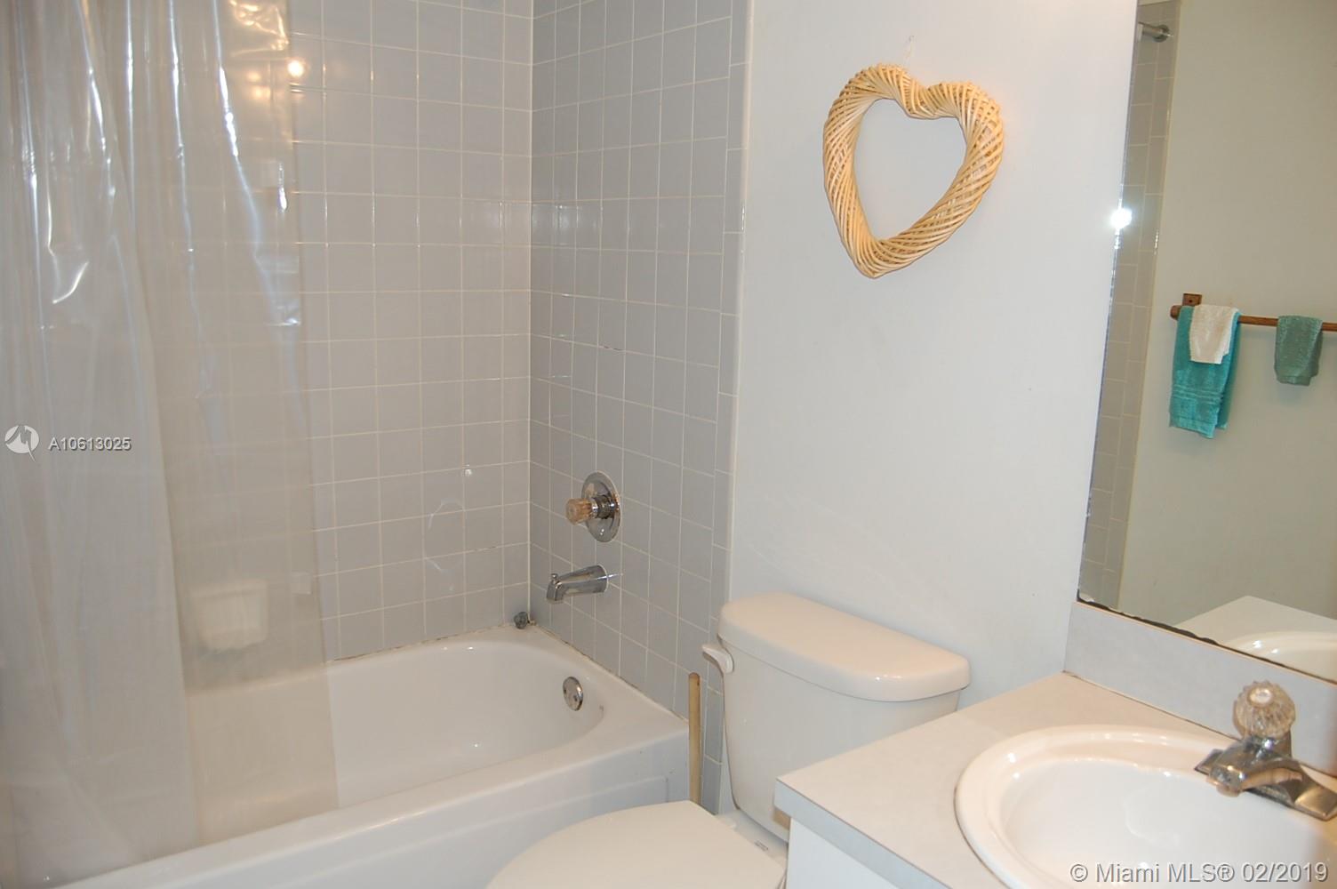 FLAMINGO GARDENS PH 6 - Residential