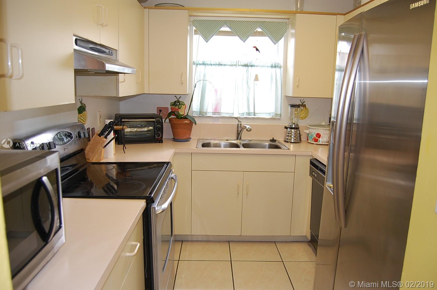 FLAMINGO GARDENS PH 6 - Residential