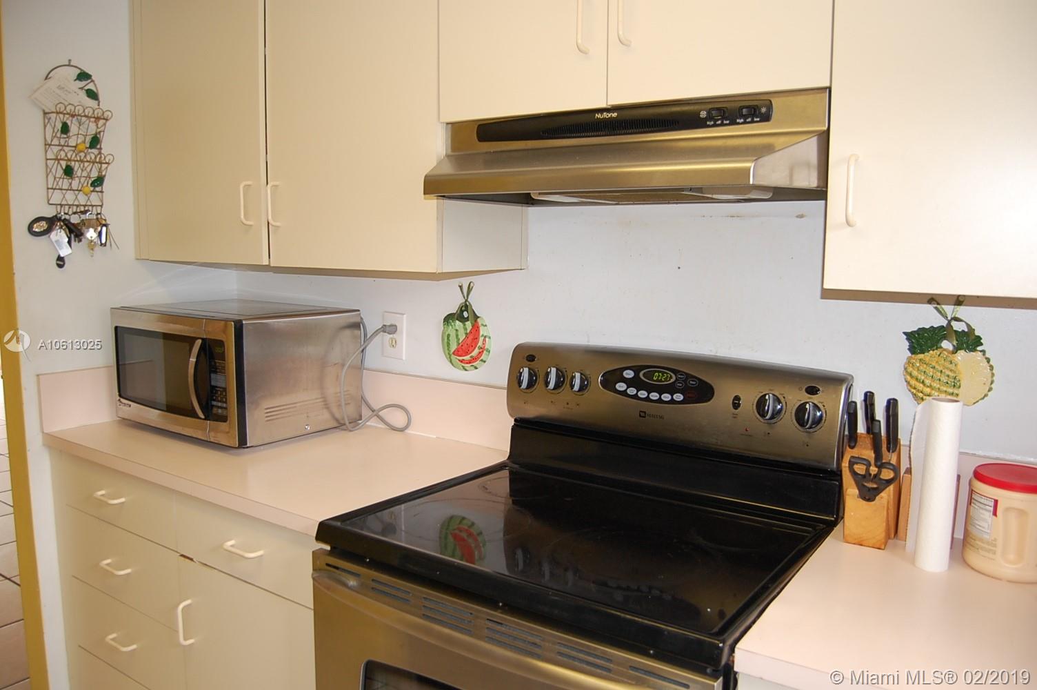 FLAMINGO GARDENS PH 6 - Residential