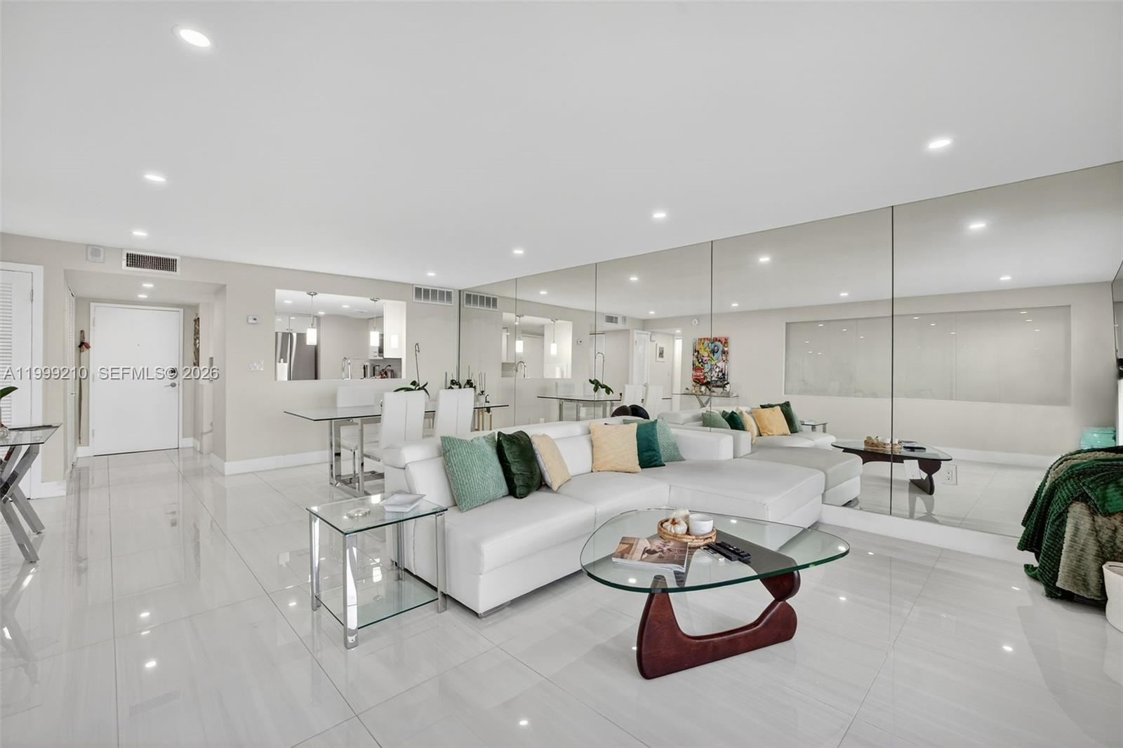 3000 E Sunrise Blvd 14C