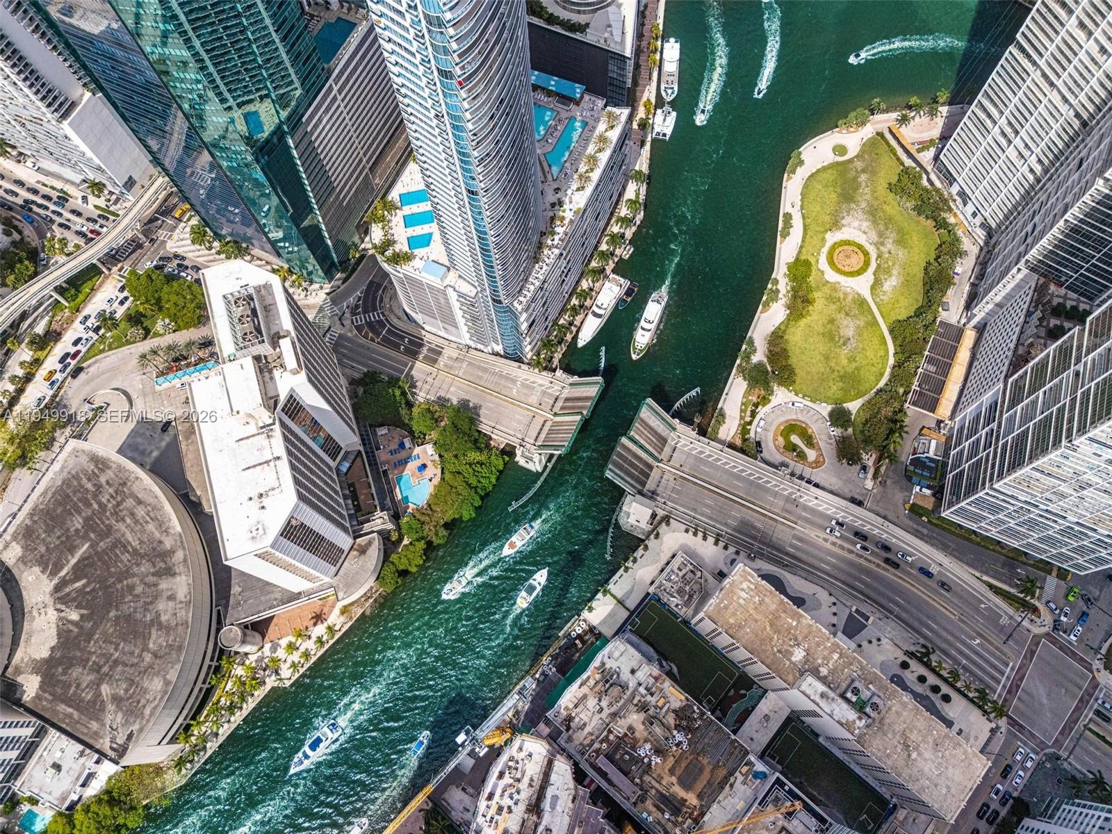 ASTON MARTIN RESIDENCE - Residential