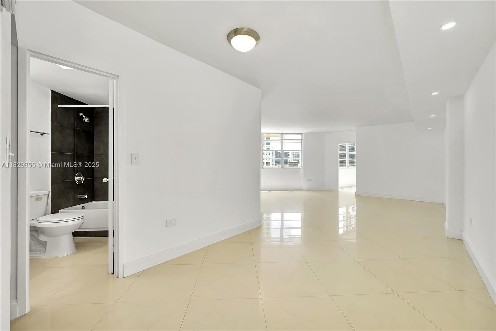 801 Brickell Bay Dr 1562