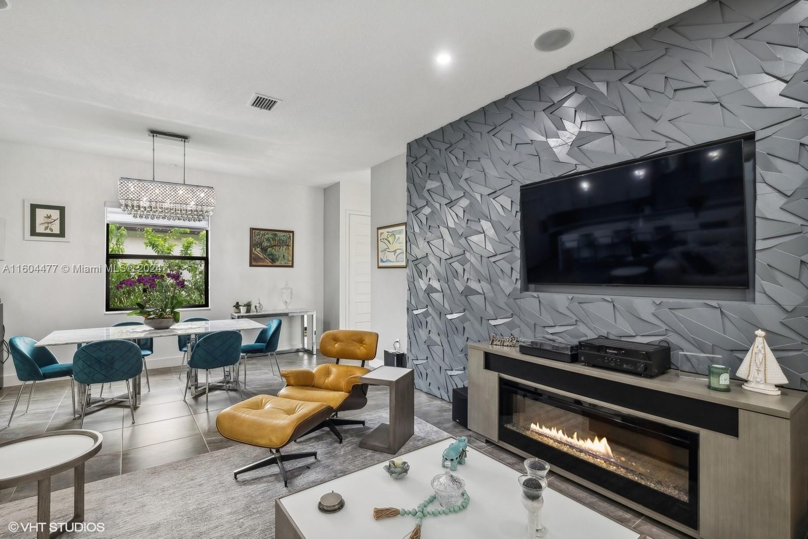 SIERRA ESTATES - Residential