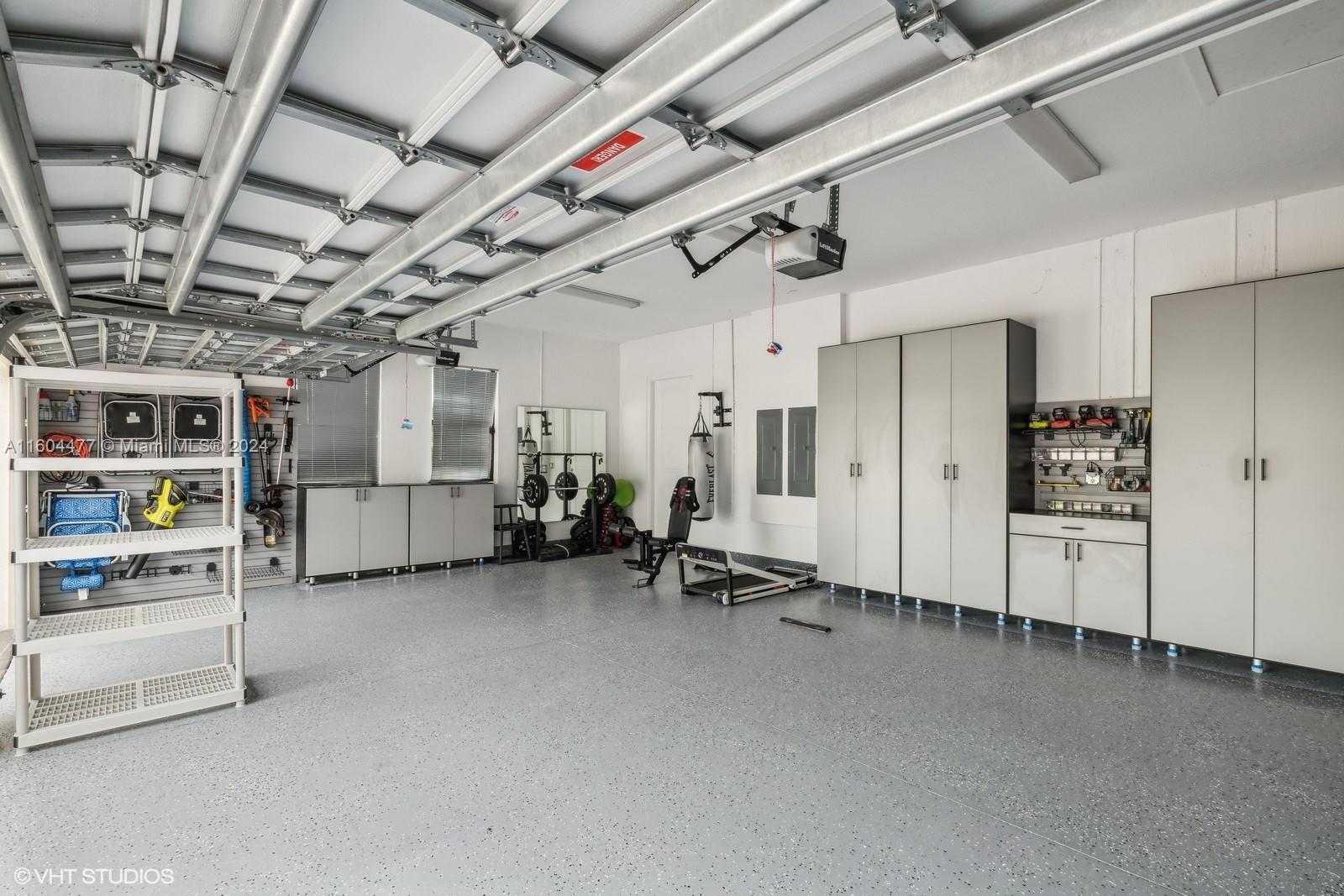 SIERRA ESTATES - Residential