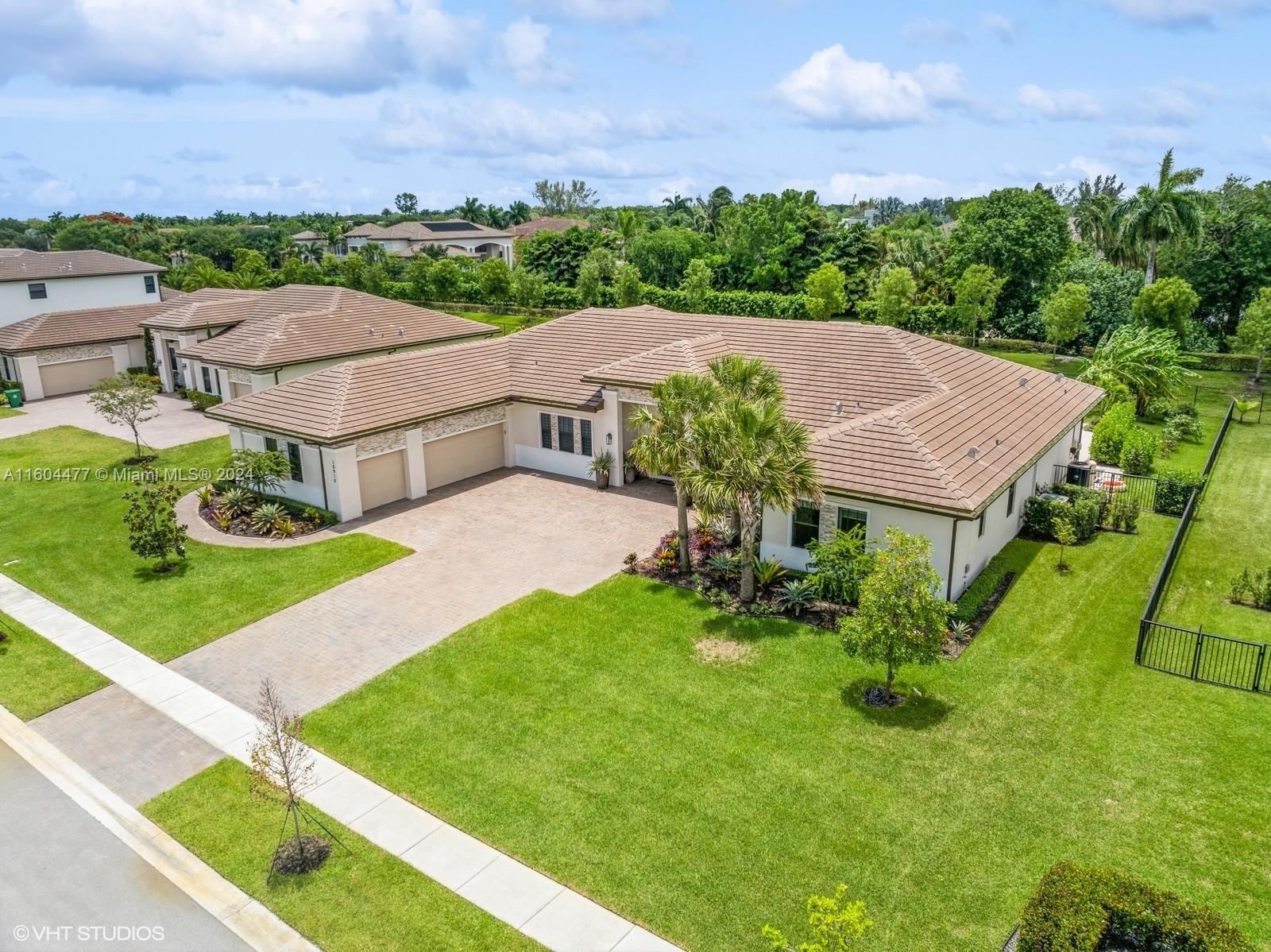 SIERRA ESTATES - Residential