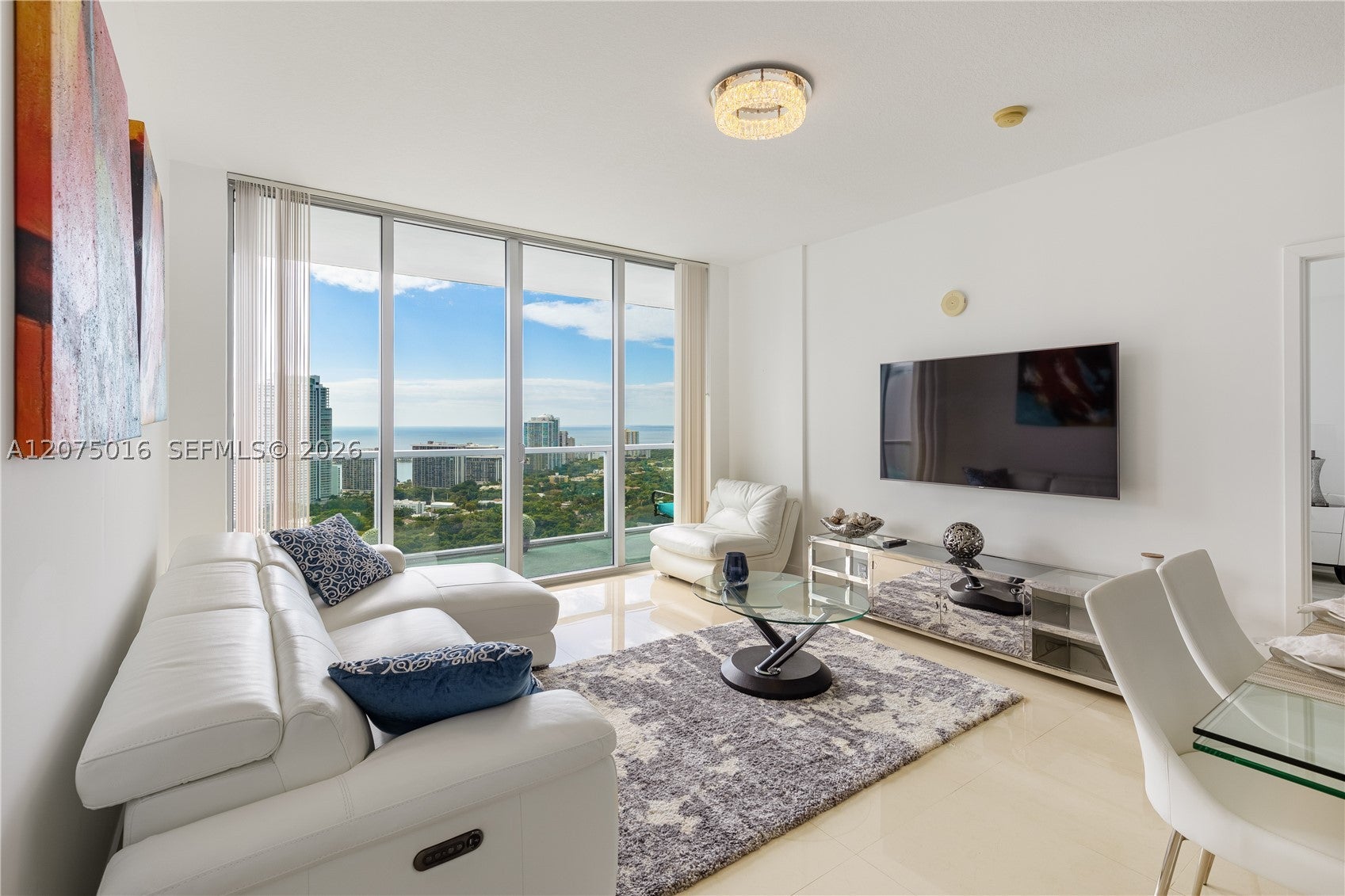 79 SW 12th St 3704