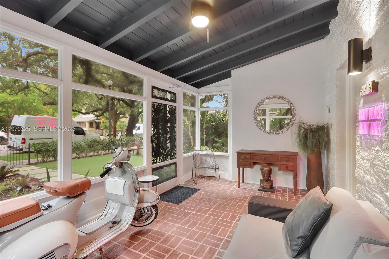 SPRING GARDEN - Residential