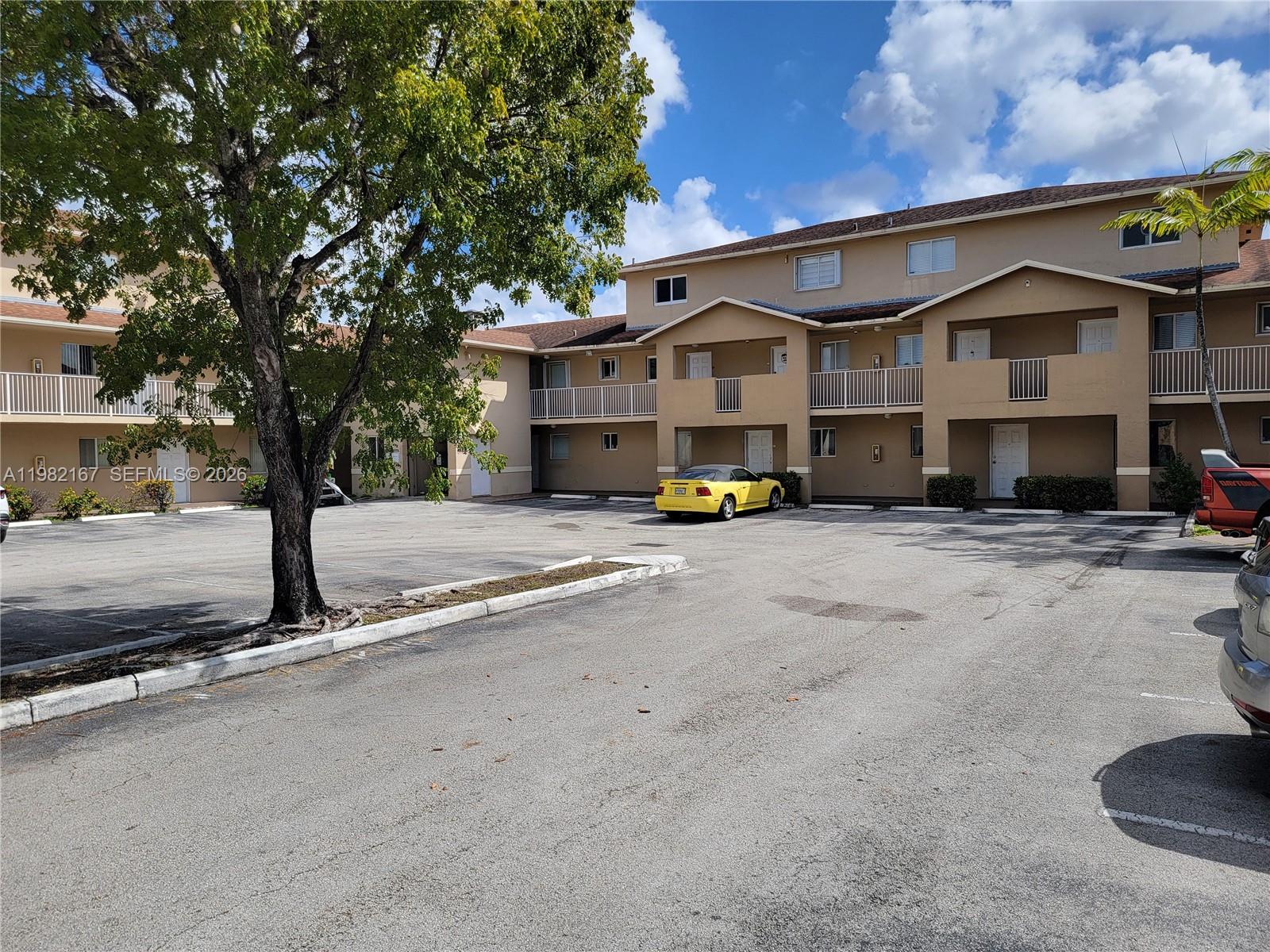 VILLA VERANDA CONDO - Residential Lease