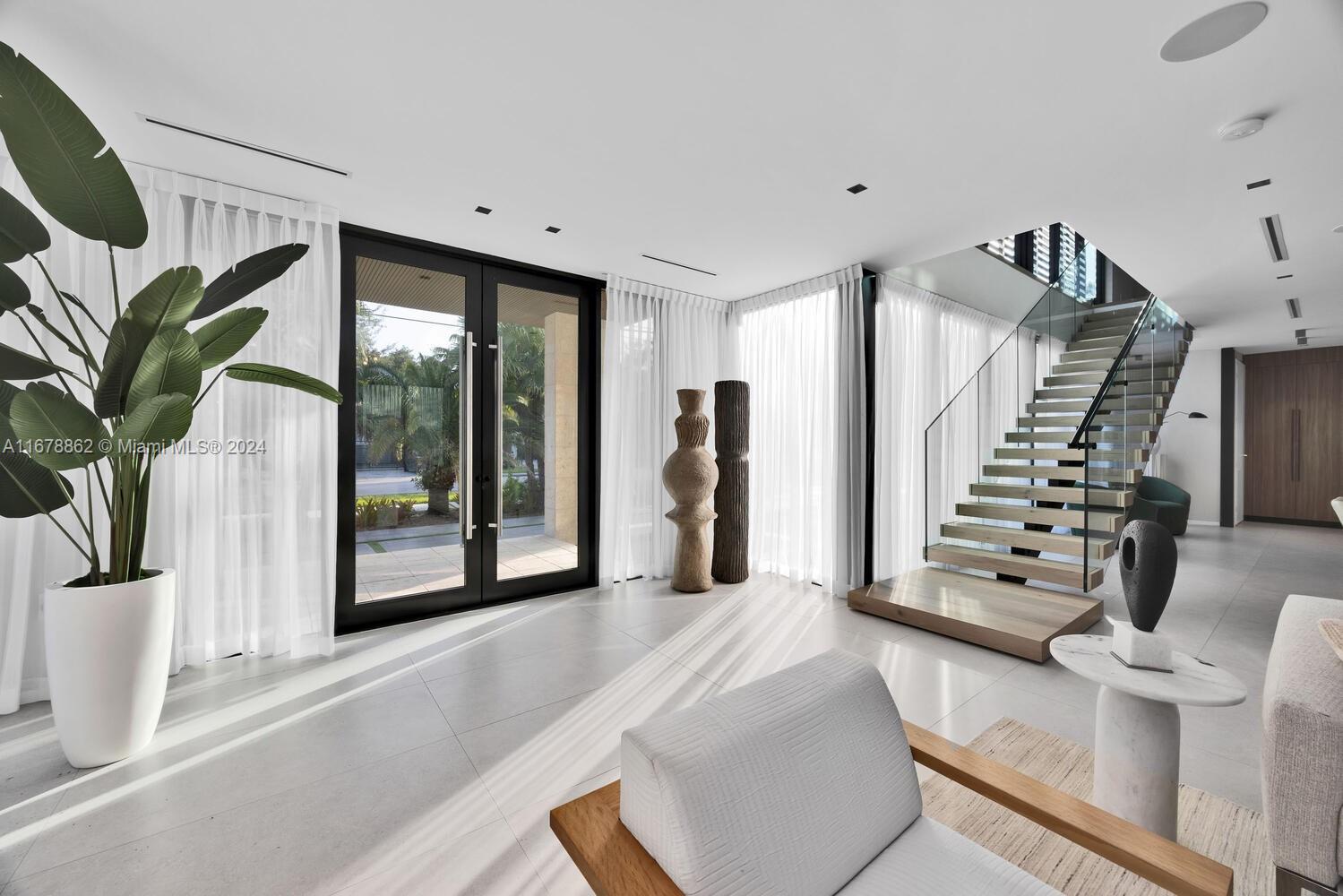 PALM MIAMI HEIGHTS REV - Residential