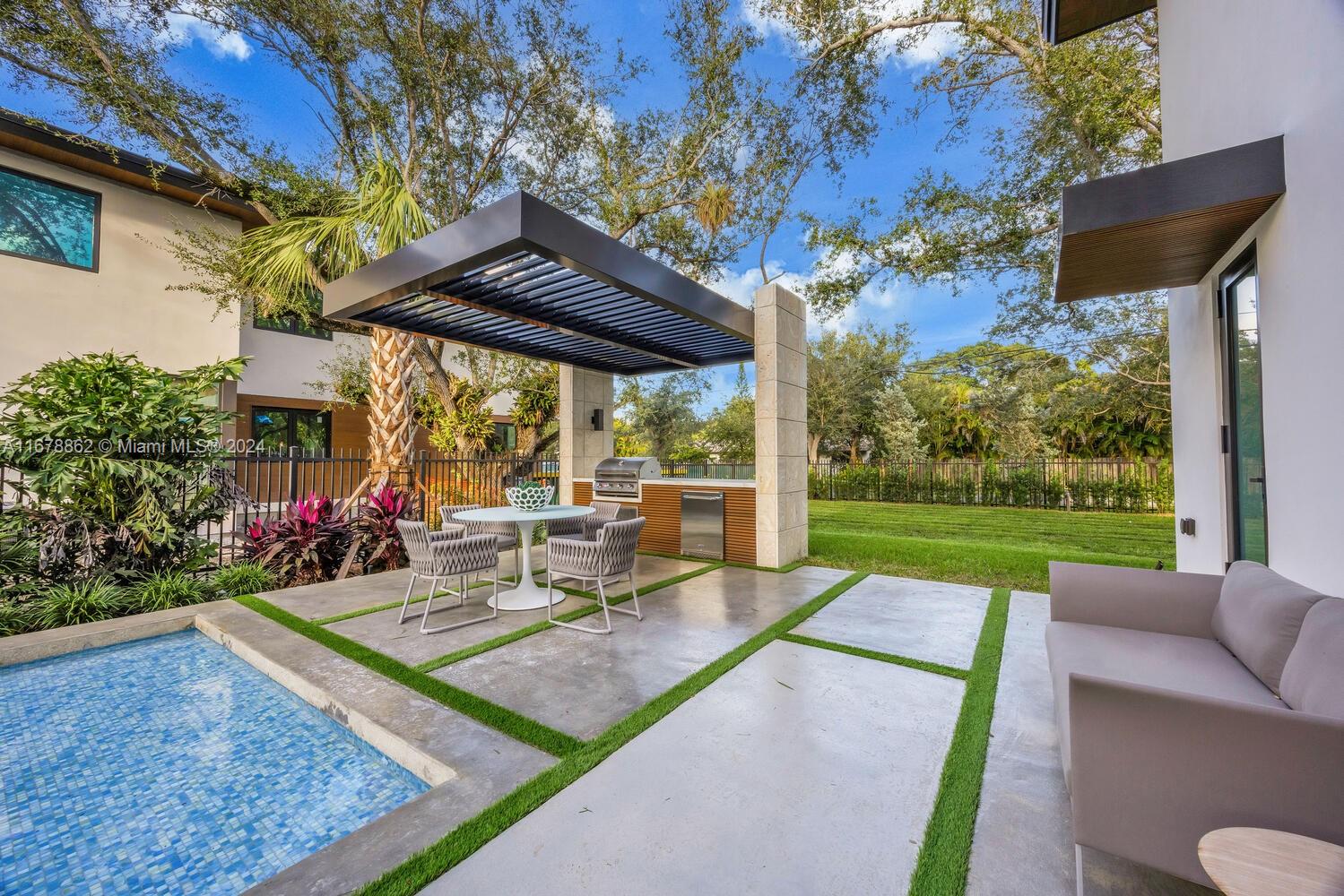 PALM MIAMI HEIGHTS REV - Residential