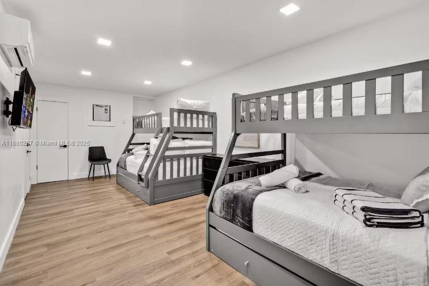 HIGHLAND MANOR SEC 3 - Residential