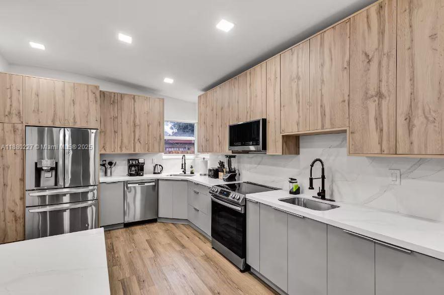 HIGHLAND MANOR SEC 3 - Residential