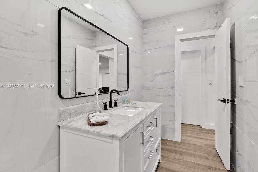 HIGHLAND MANOR SEC 3 - Residential