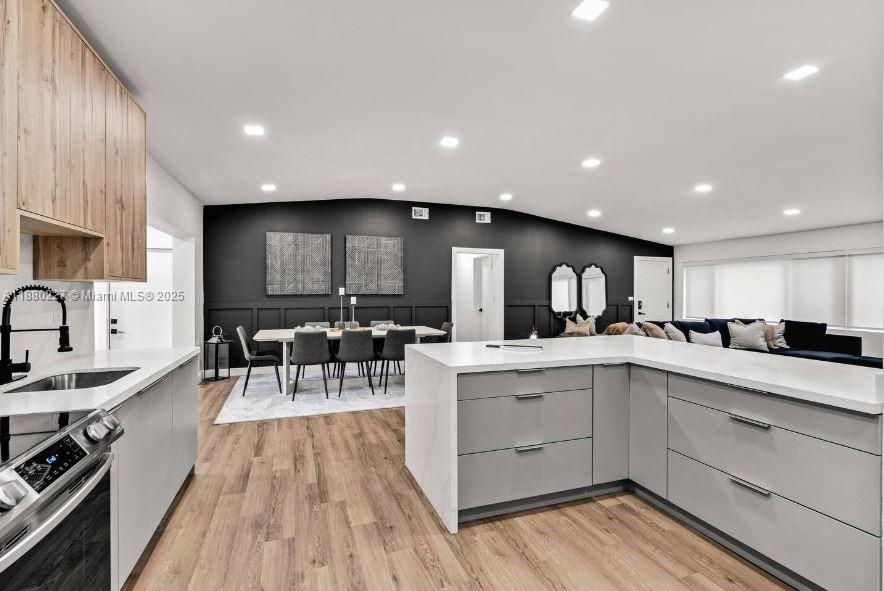 HIGHLAND MANOR SEC 3 - Residential