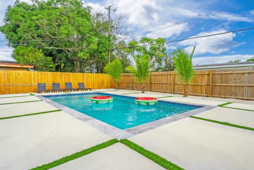 HIGHLAND MANOR SEC 3 - Residential