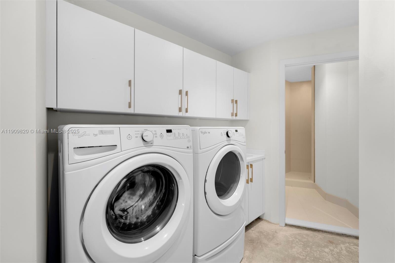 Porsche Tower - Residential