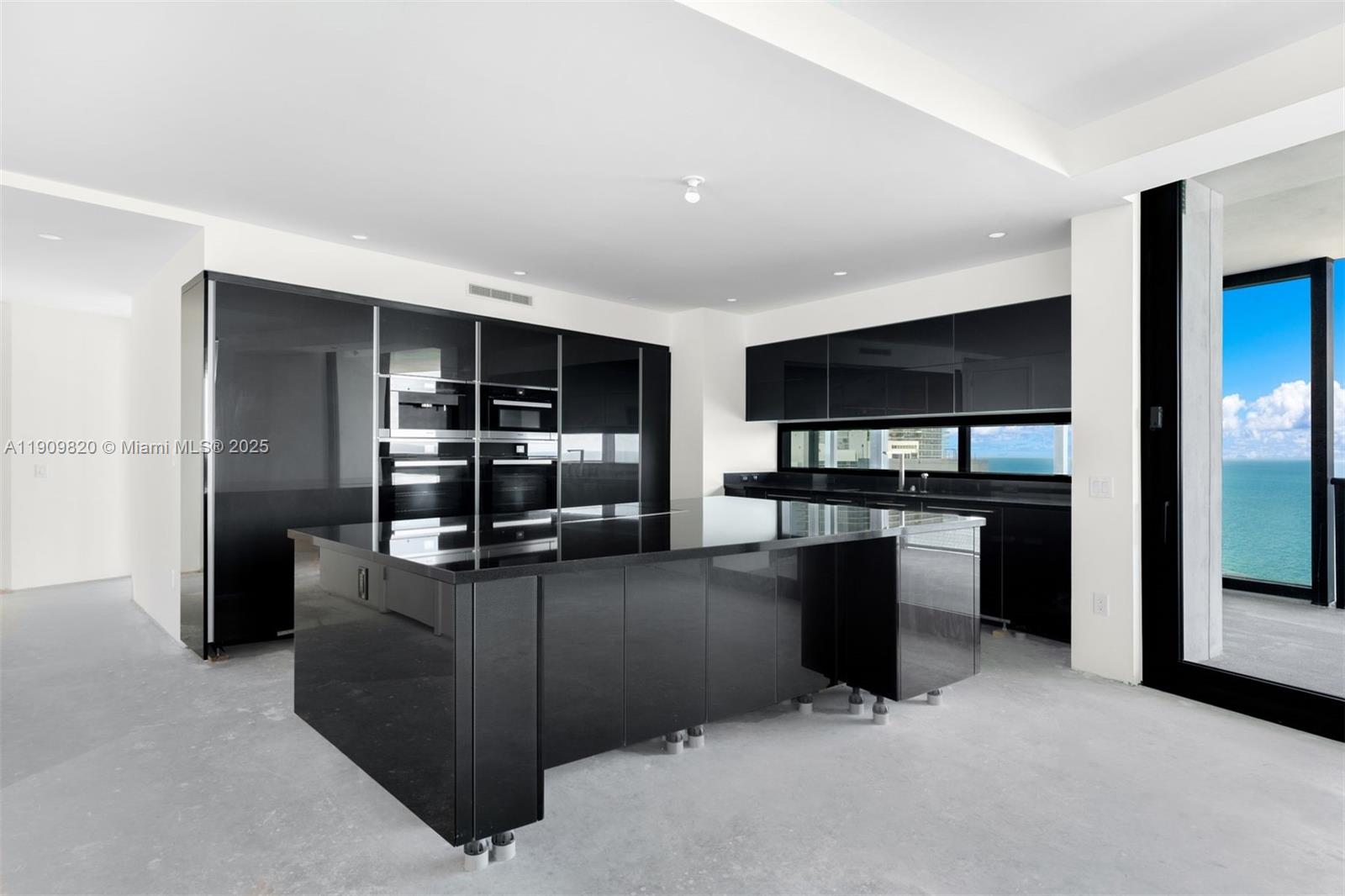 Porsche Tower - Residential