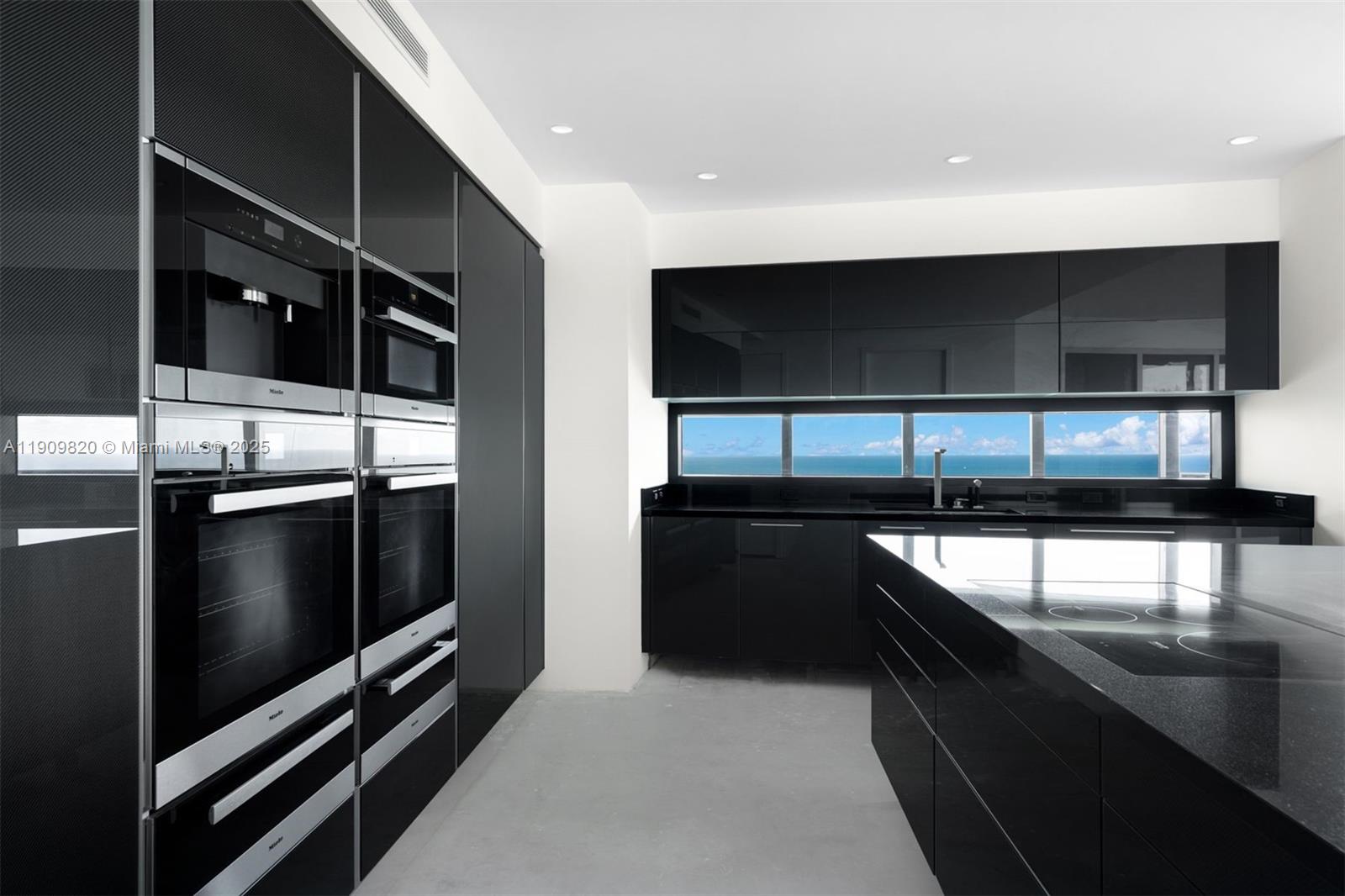 Porsche Tower - Residential