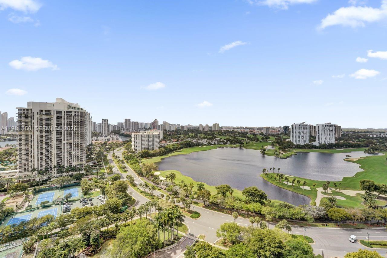 HAMPTONS WEST CONDO - Residential