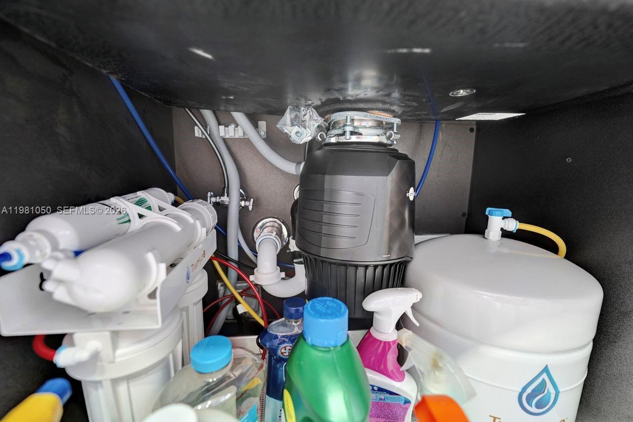 HAMPTONS WEST CONDO - Residential