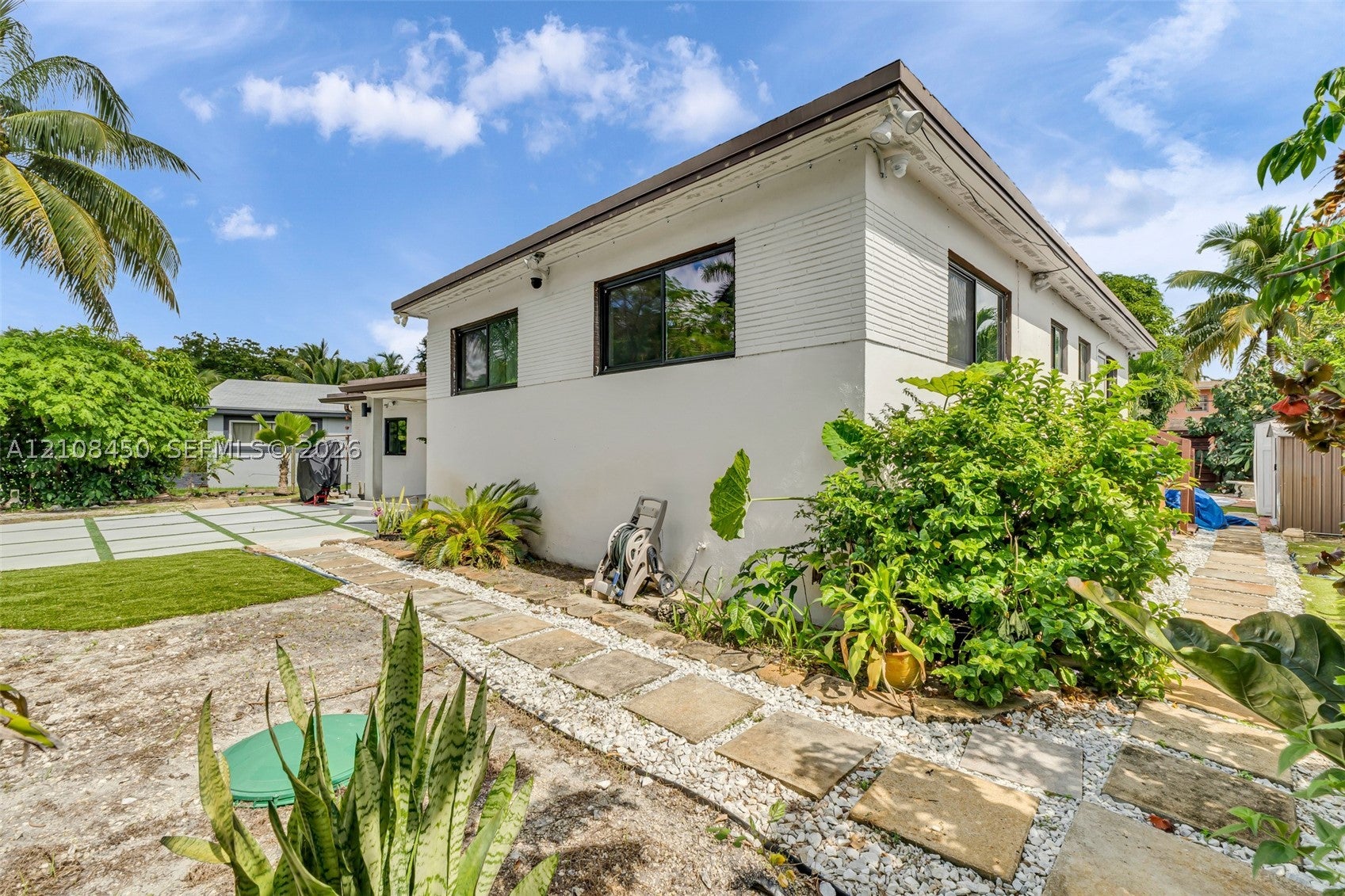 15015 NE 7th Ct
