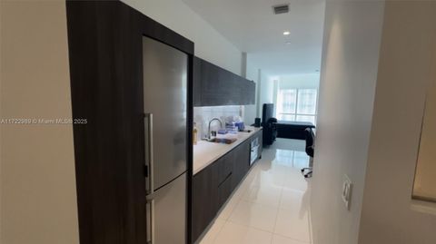 851 NE 1st Ave 505 Miami FL 33132