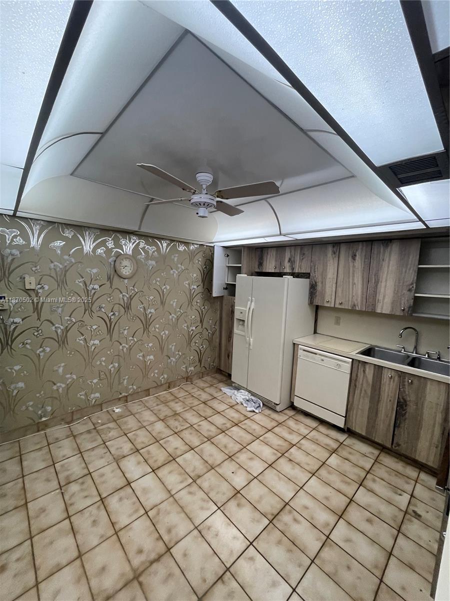 GRANDVIEW AT EMERALD HILL - Residential