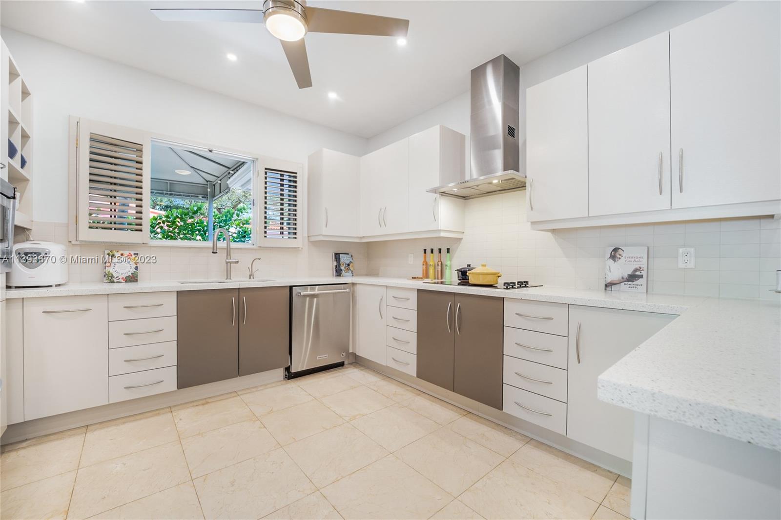 NATOMA MANORS RE SUB - Residential