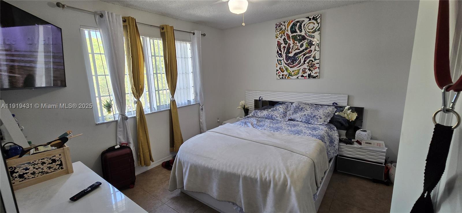 GRAND ISLES CONDO - Residential