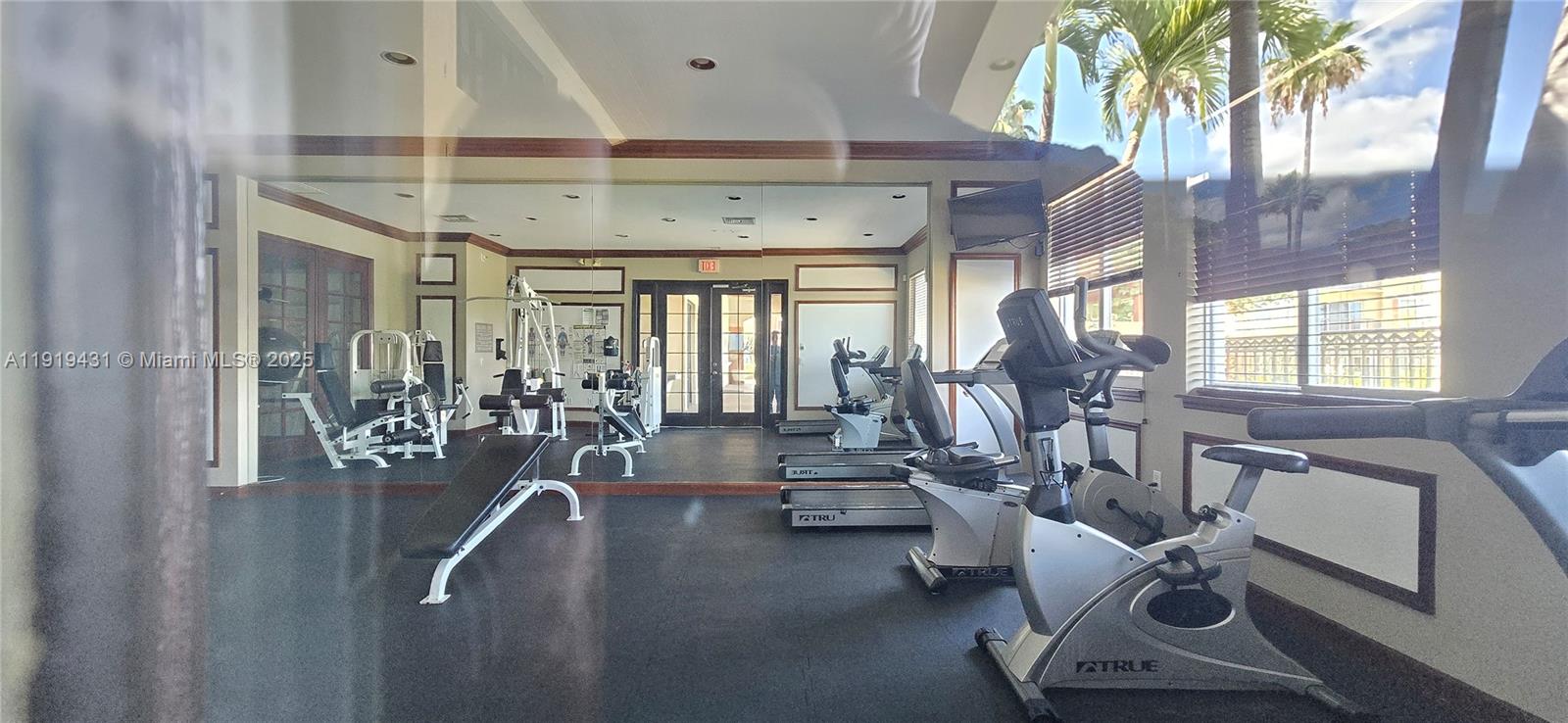 GRAND ISLES CONDO - Residential