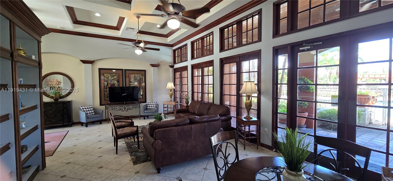 GRAND ISLES CONDO - Residential