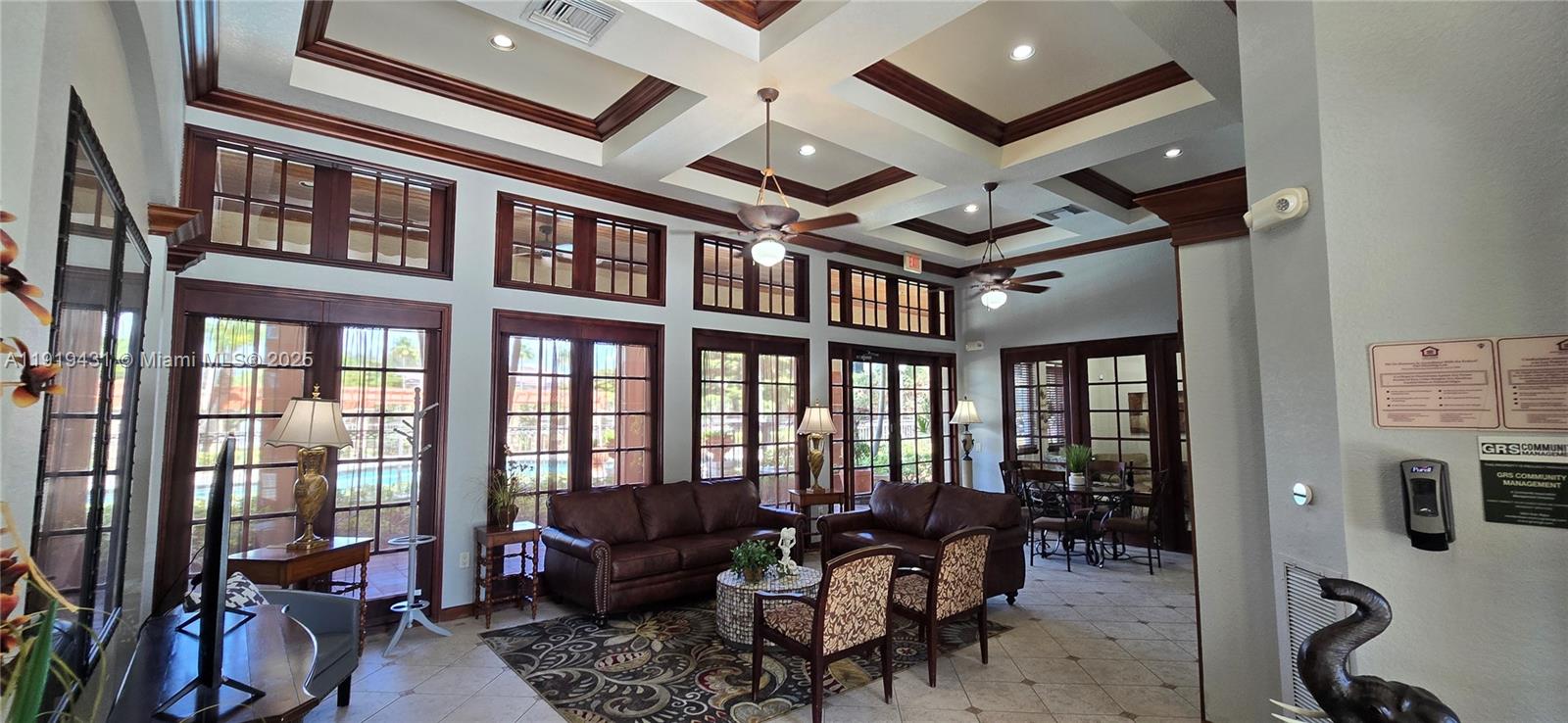 GRAND ISLES CONDO - Residential