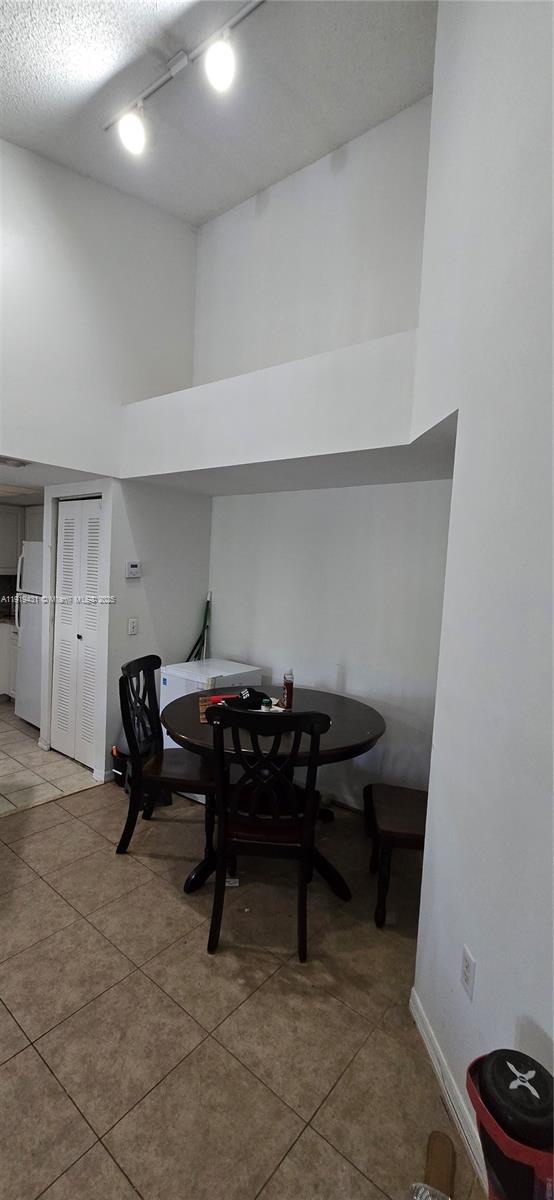 GRAND ISLES CONDO - Residential