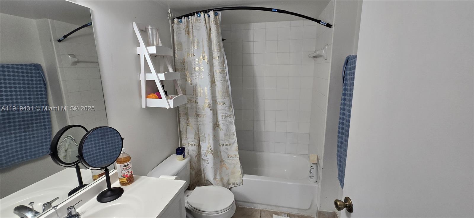 GRAND ISLES CONDO - Residential