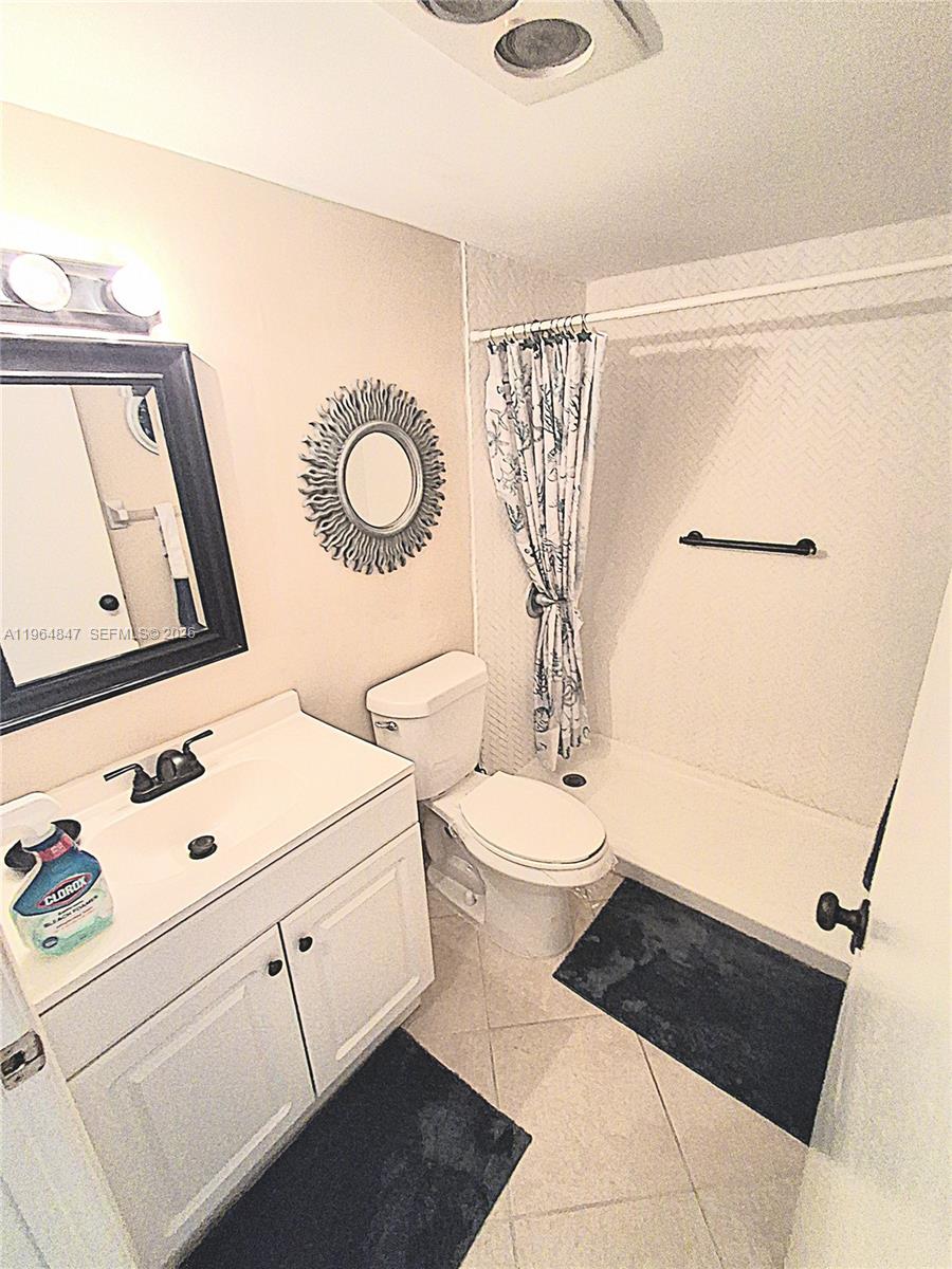 3000 Springdale Blvd V207