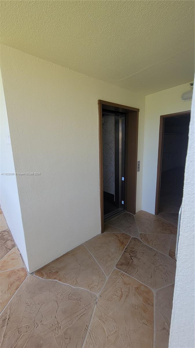 MANSFIELD AT CENTURY VILL - Residential