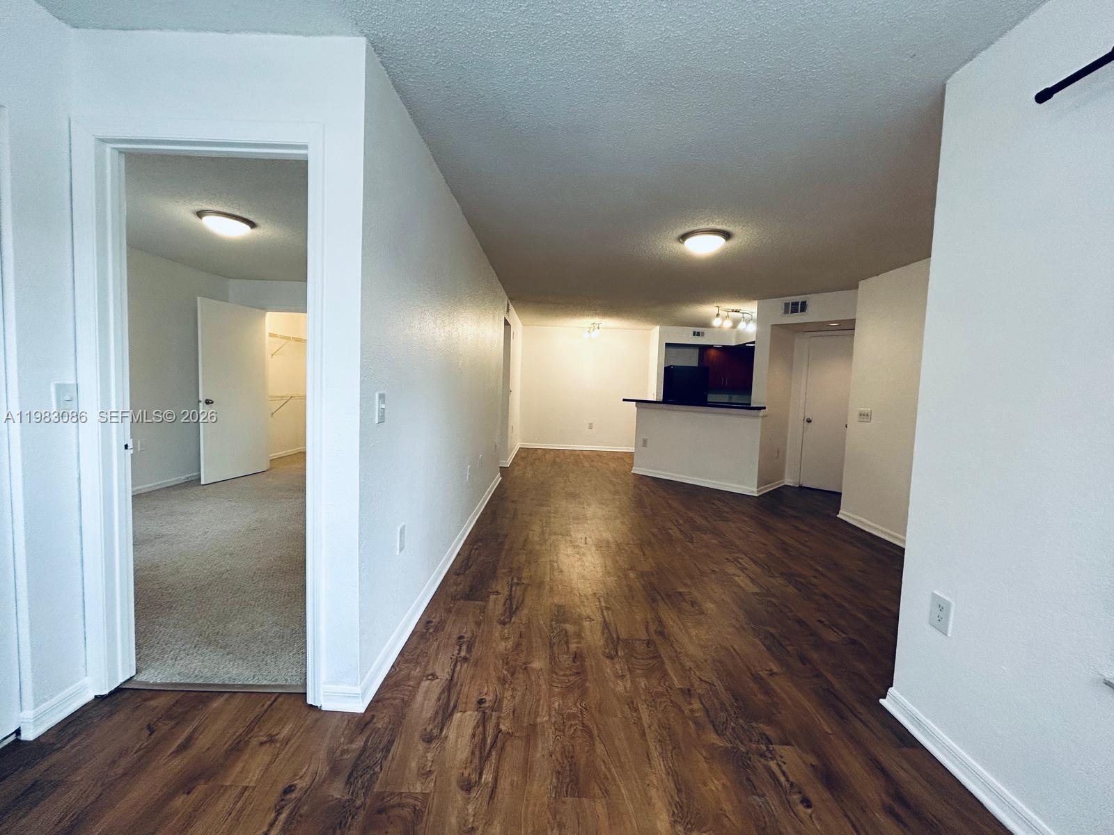 ISLES AT LAGO MAR CONDO - Residential Lease