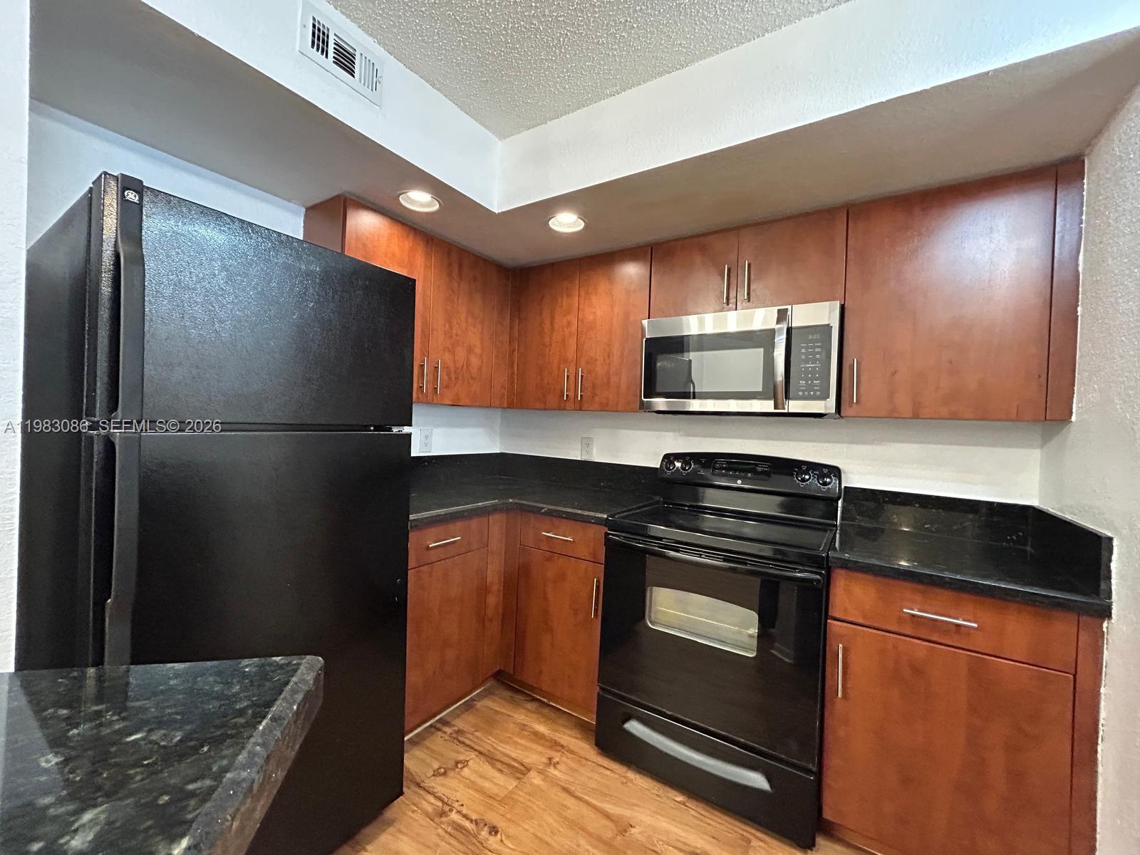 ISLES AT LAGO MAR CONDO - Residential Lease