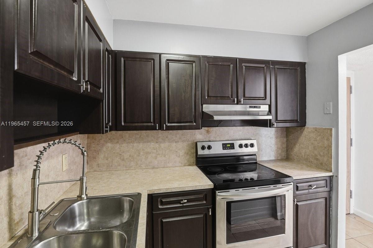 5050 CONDO - Residential