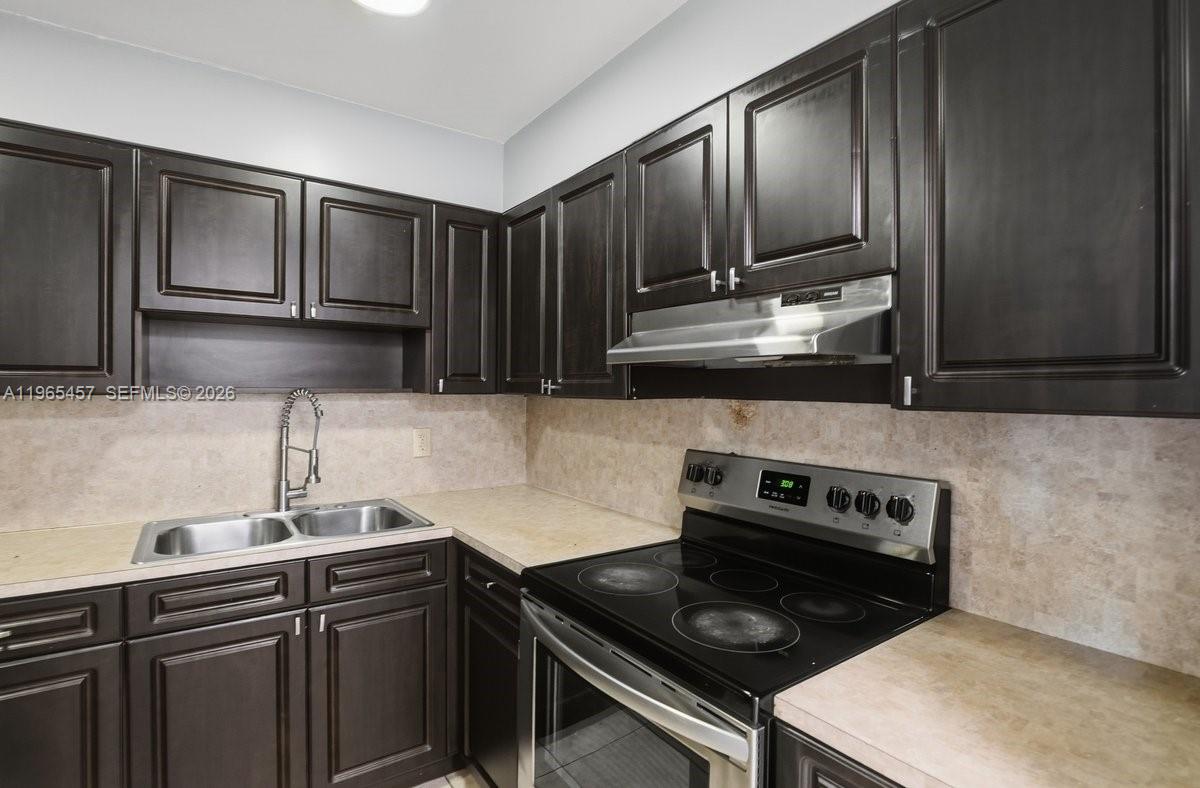 5050 CONDO - Residential