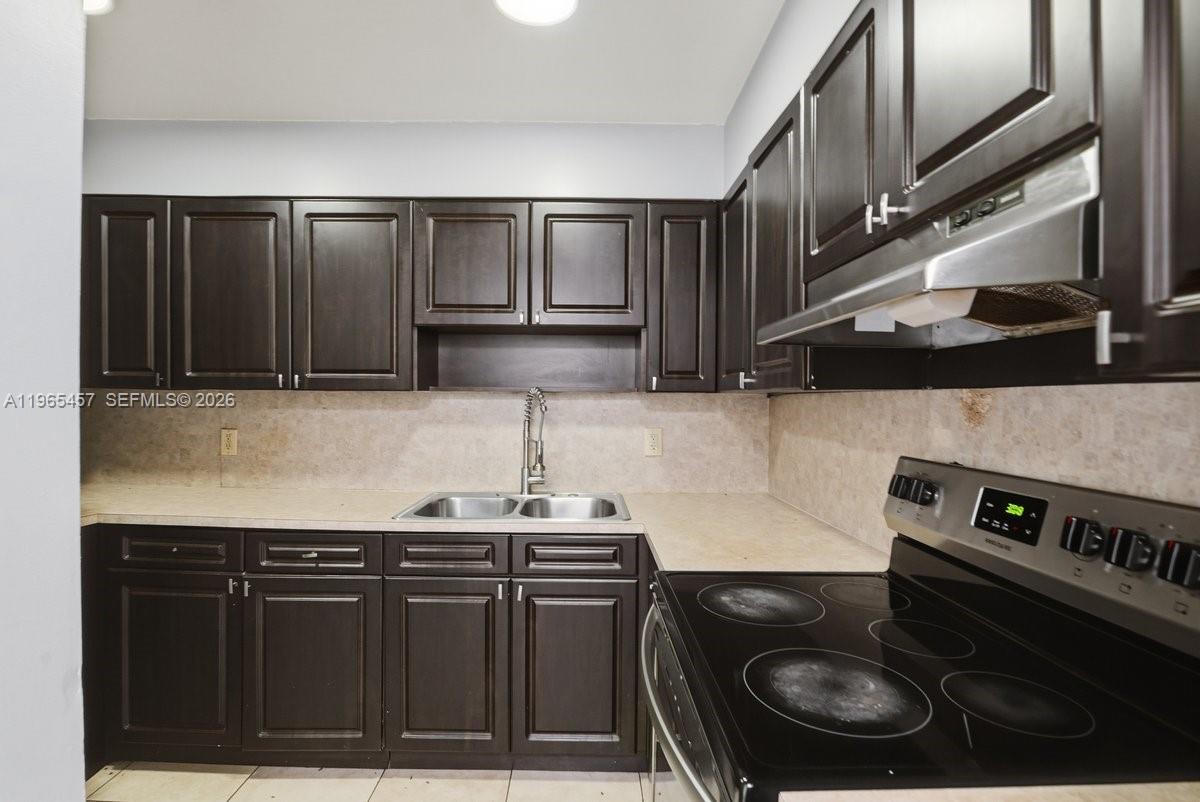 5050 CONDO - Residential