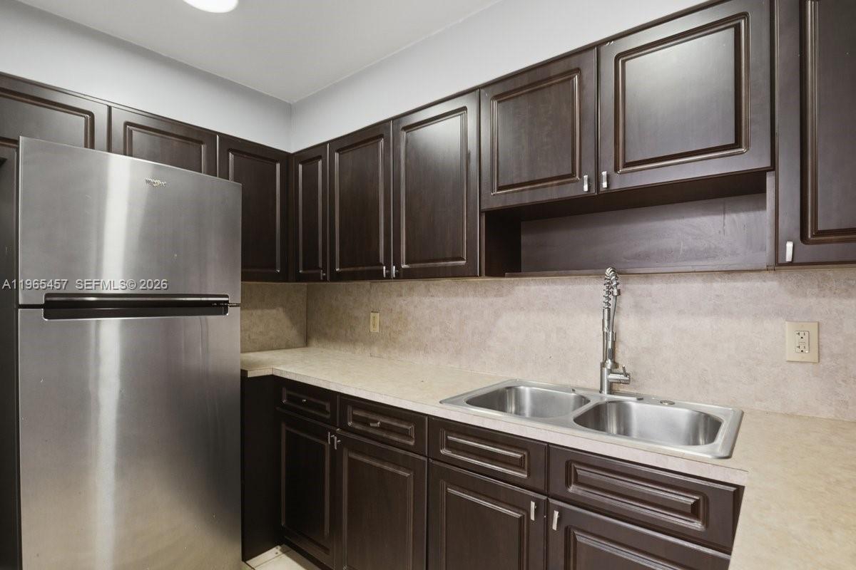 5050 CONDO - Residential