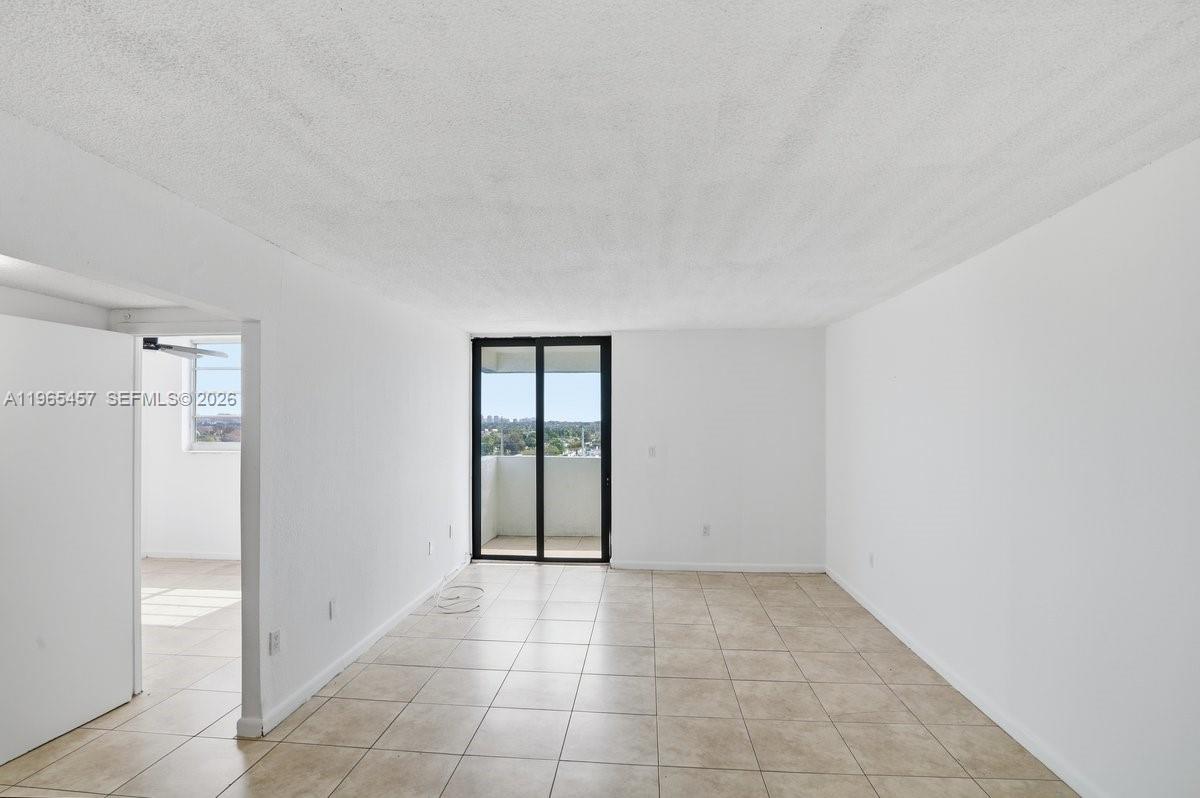 5050 CONDO - Residential