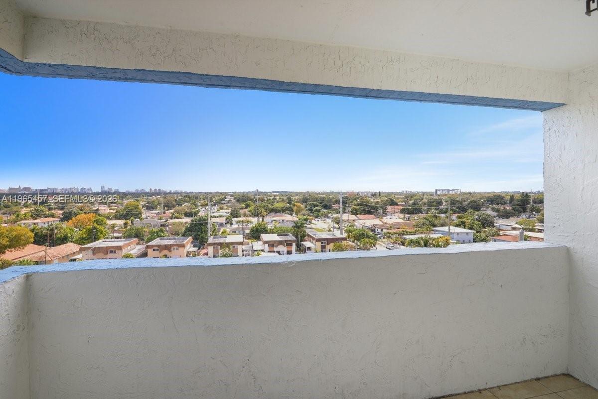 5050 CONDO - Residential