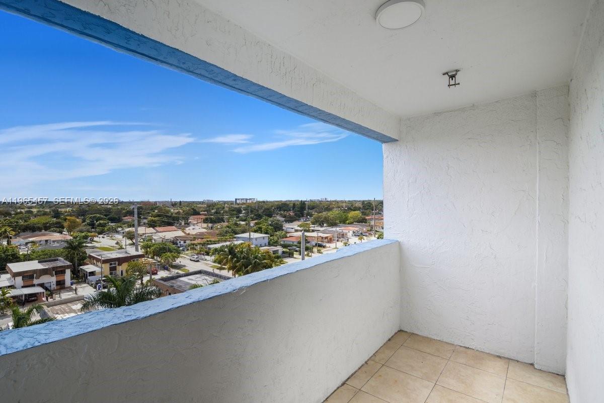 5050 CONDO - Residential