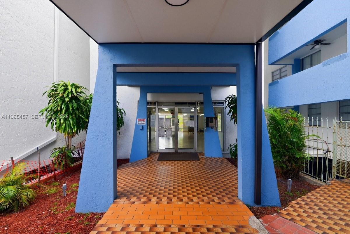 5050 CONDO - Residential