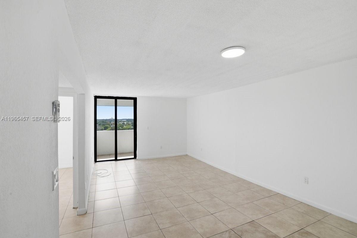 5050 CONDO - Residential